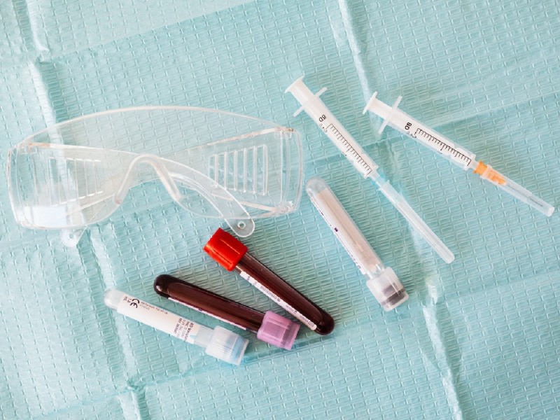 Blood contaminated medical waste disposal – How can you safely dispose of body fluids?